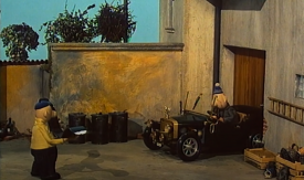 Scene from the film Pat and Mat: The Garage